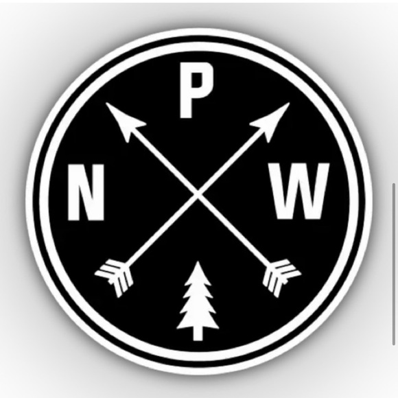 Estée Lauder Limited Edition Lip Gloss in RUBY RED ~ New! - Picture 6 of 6